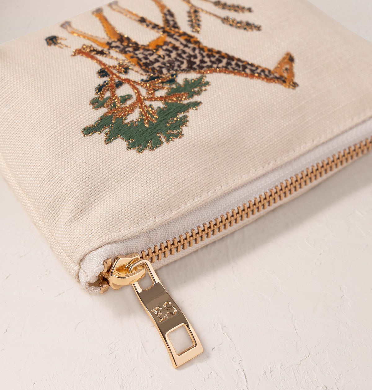 Giraffe Herd Cream Coin Purse - Cream