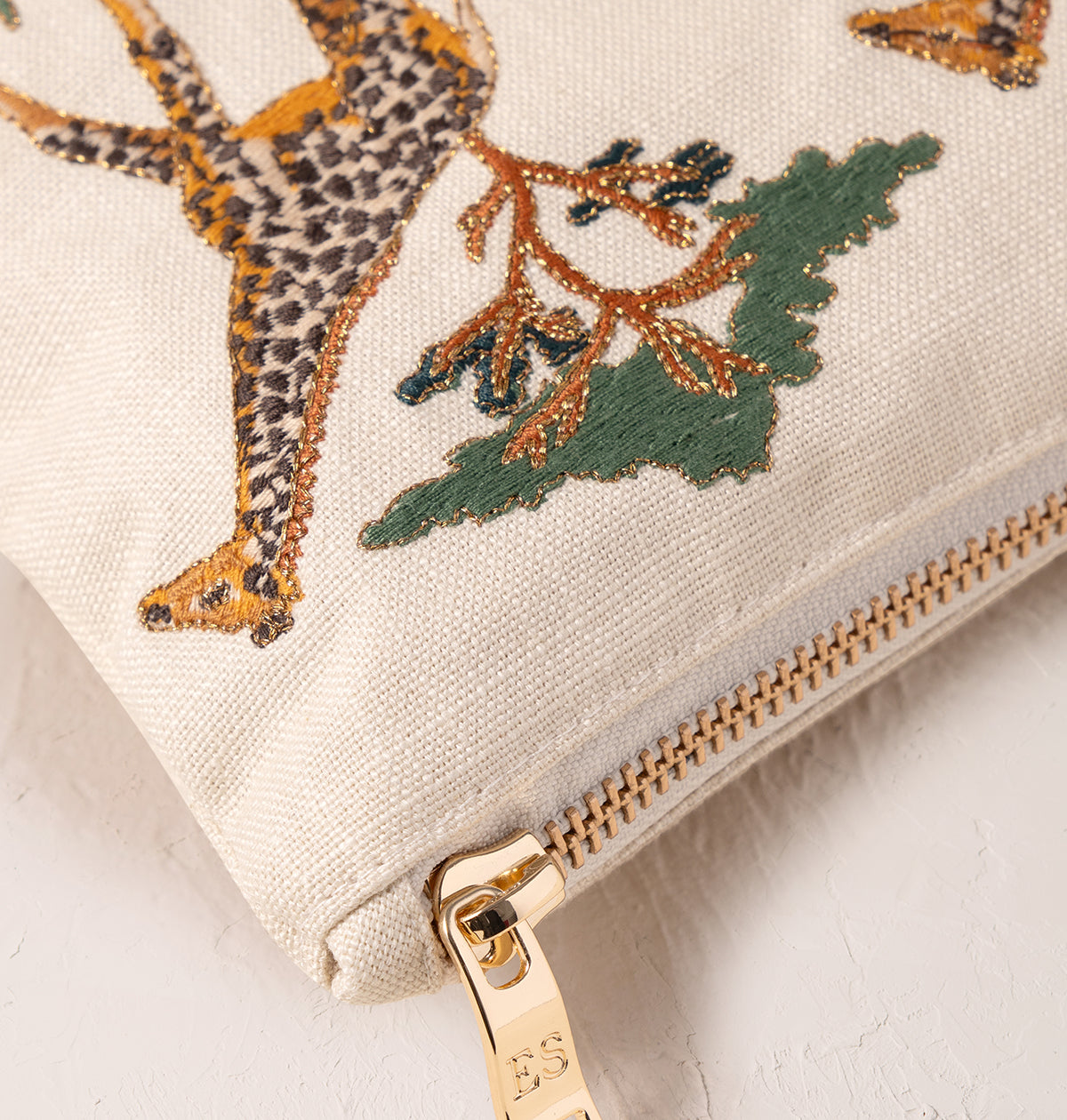 Giraffe Herd Cream Everyday Pouch - Cream