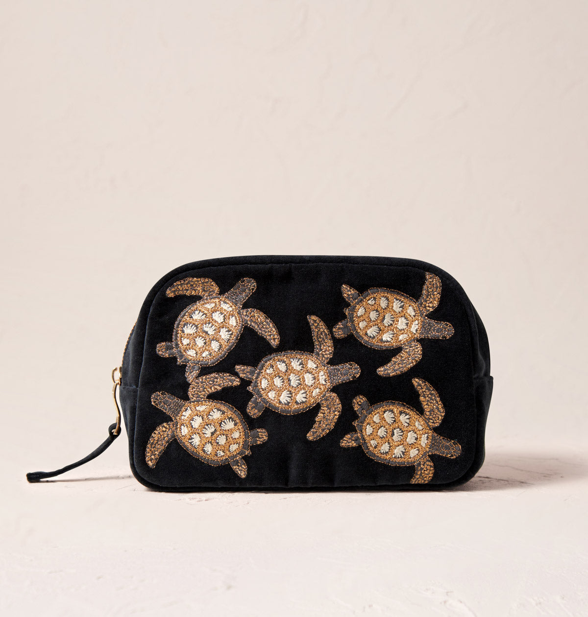 Turtle Conservation Makeup Bag – Elizabeth Scarlett