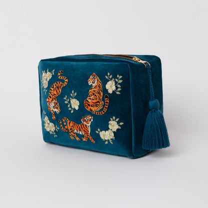 Tiger Wash Bag